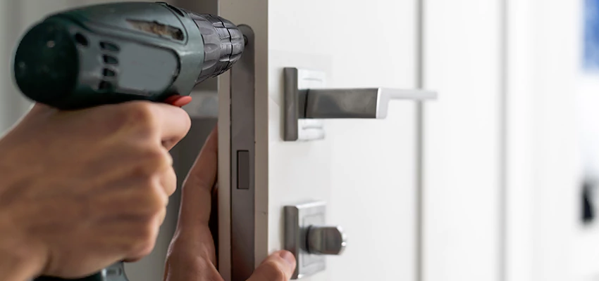 Locksmith For Lock Replacement Near Me in Oasis, CA