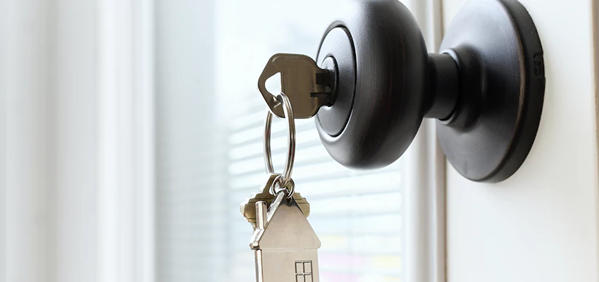 Bifold Door Knob Replacement in Oasis, California