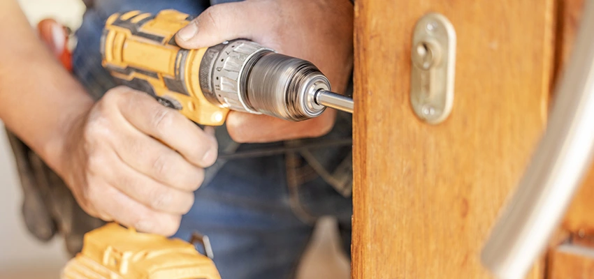 Eviction Locksmith in Oasis, California