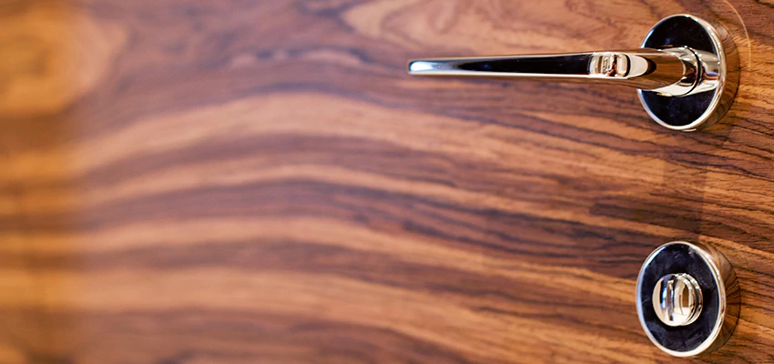 On Demand Locksmith For Key Fobs Repair in Oasis, California